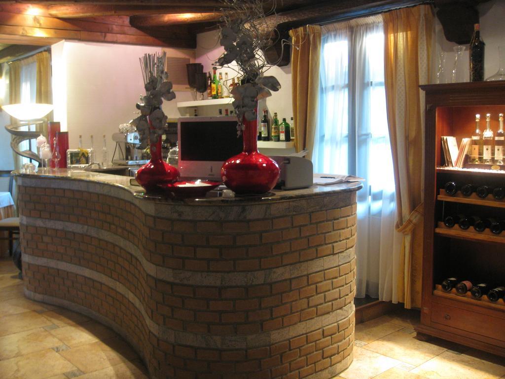 Albergo Giardino Sannazzaro de' Burgondi Экстерьер фото